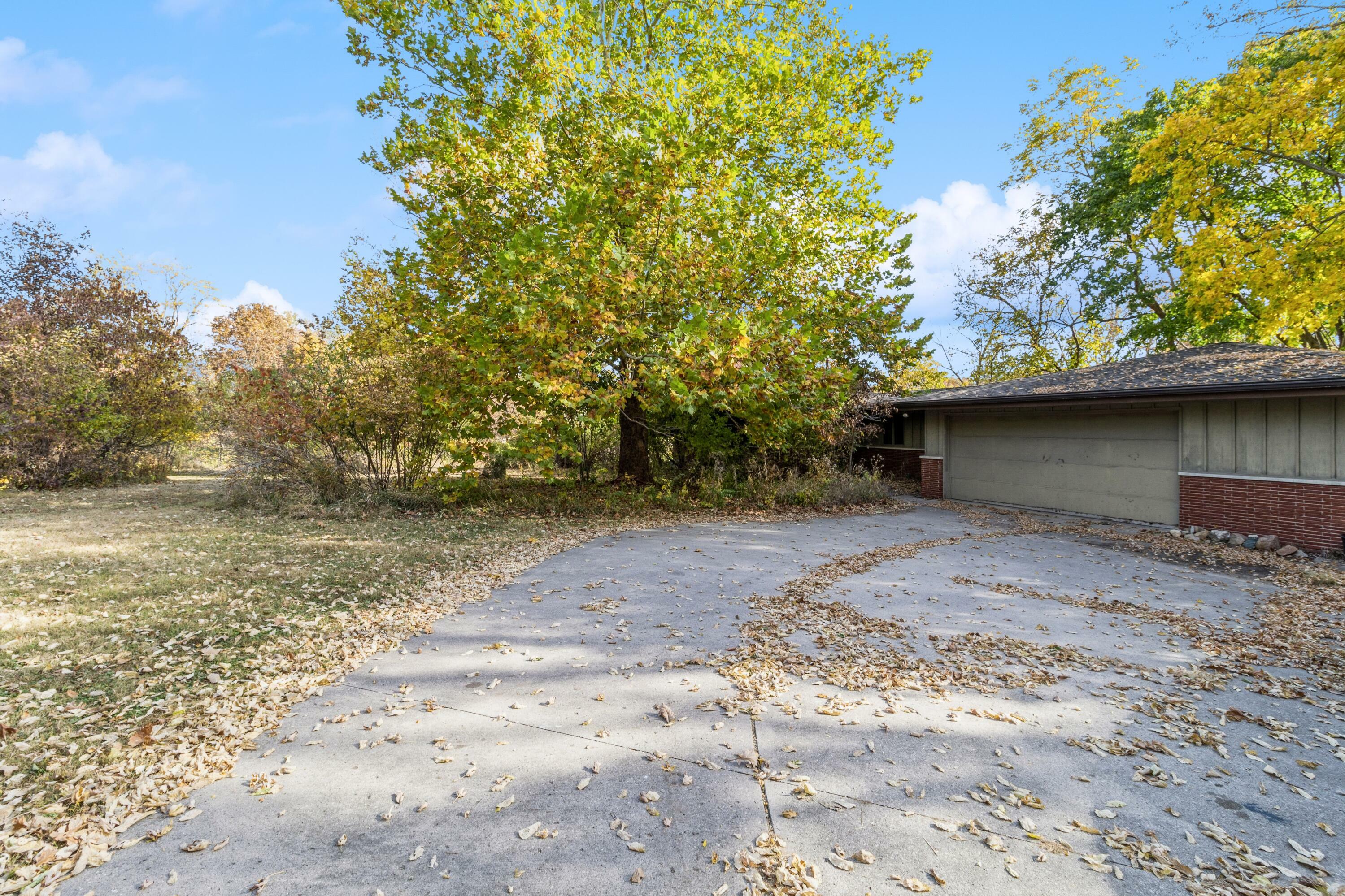 Property Photo:  3970 North Dakota Avenue  IA 50014 