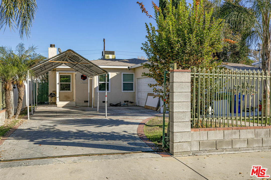 Property Photo:  7252   Tyrone Ave  CA 91405 