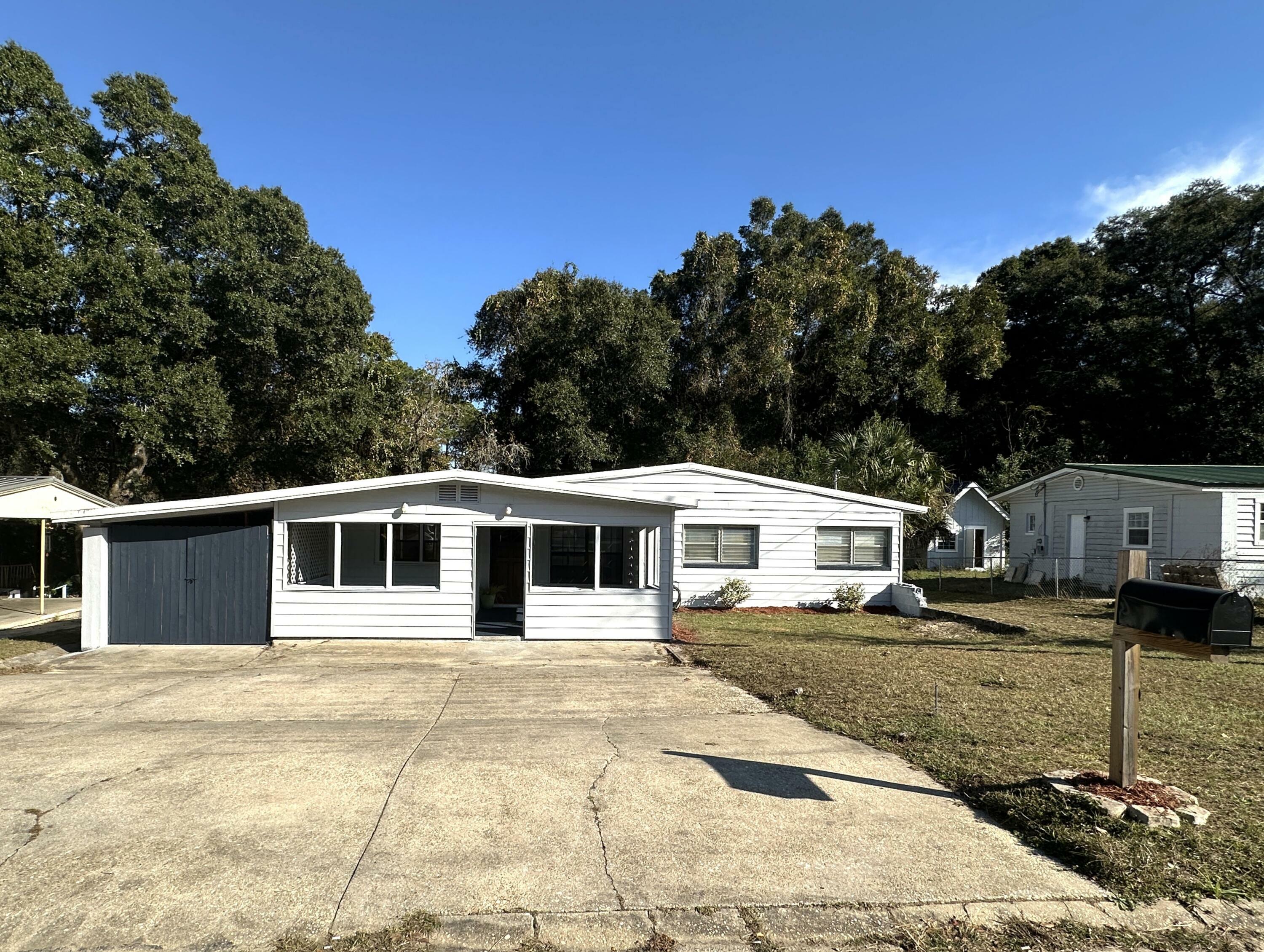 Property Photo:  108 Sikes Drive  FL 32539 