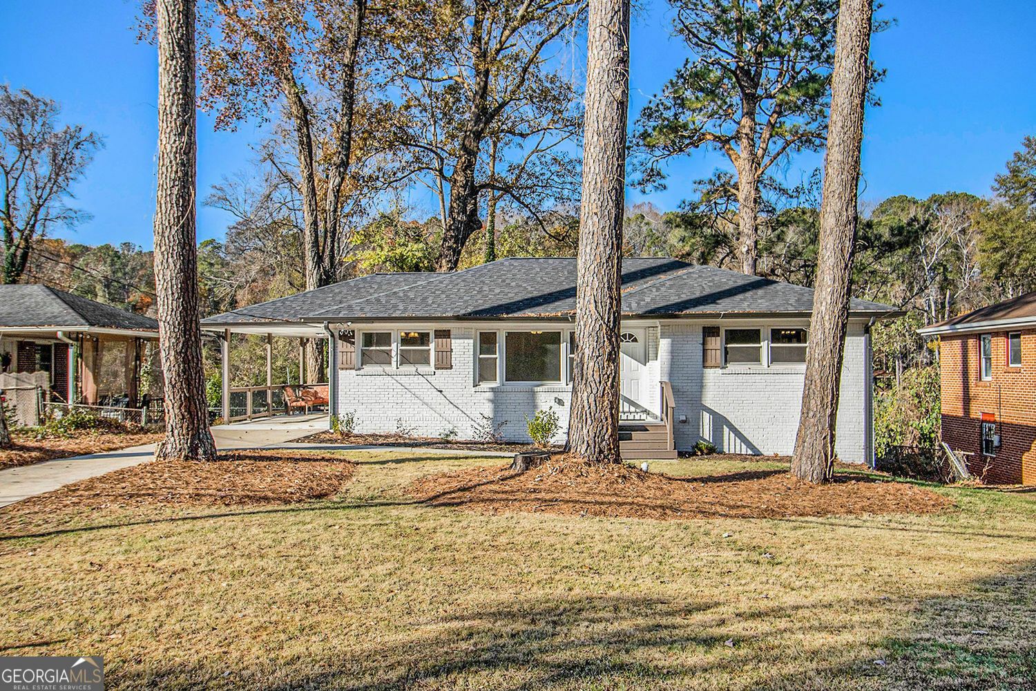 Property Photo:  1723 Capistrana Place  GA 30032 