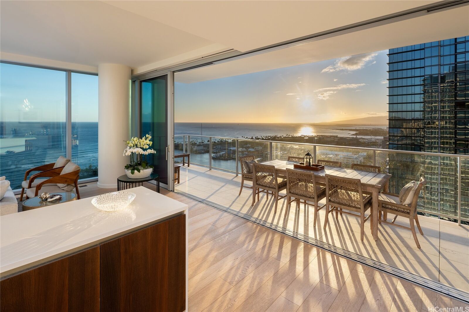 Property Photo:  1118 Ala Moana Boulevard 2801  HI 96814 