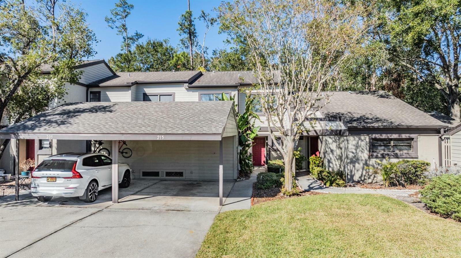 Property Photo:  215 Woods Landing Trail  FL 34677 