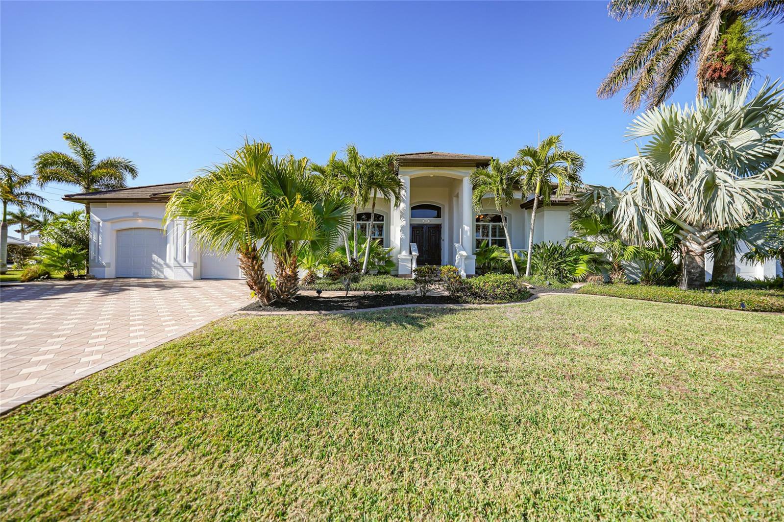 Property Photo:  3519 Marsala Court  FL 33950 