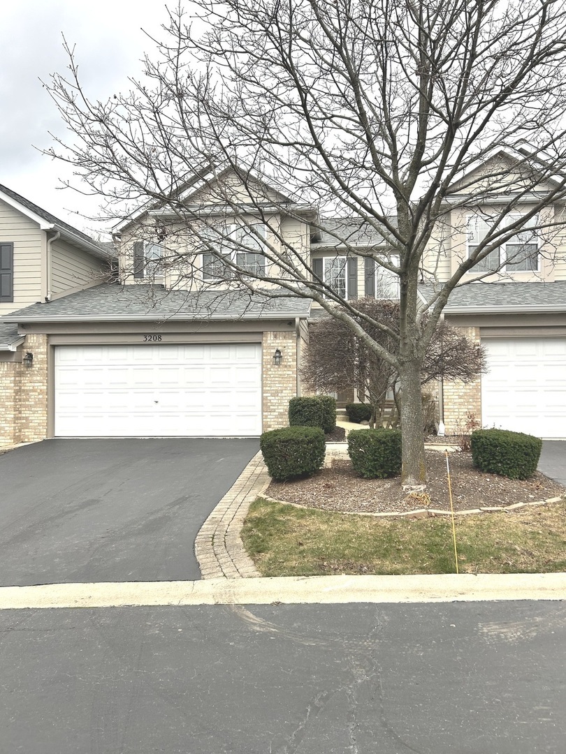 Property Photo:  3208 Foxridge Court  IL 60517 