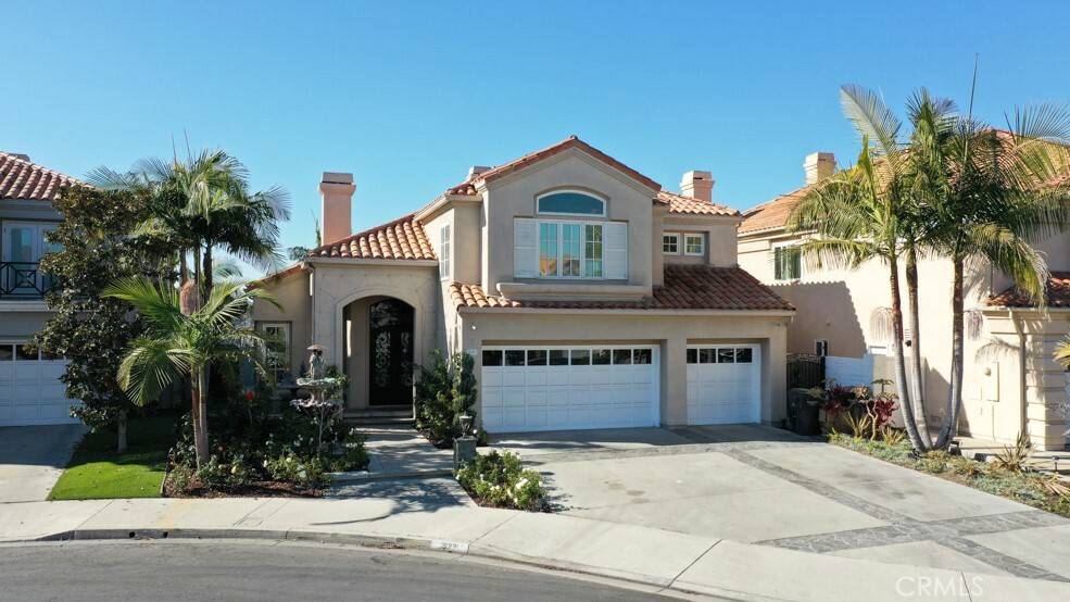 Property Photo:  21221 Hillsdale Lane  CA 92646 