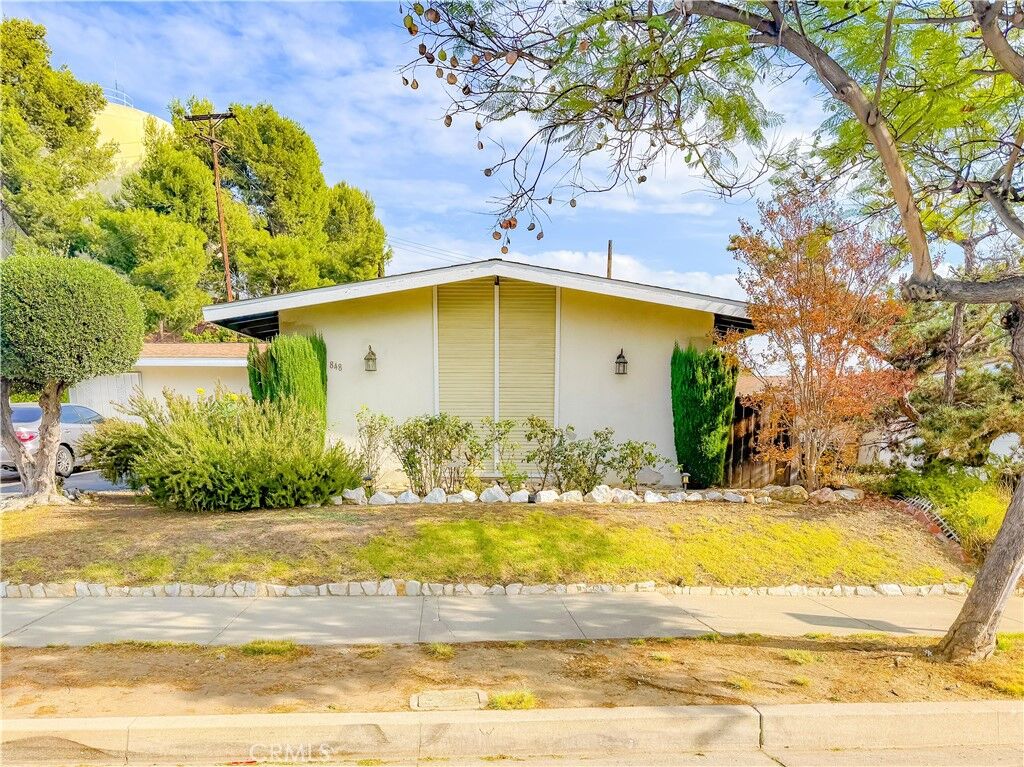 Property Photo:  848 N Maple Avenue  CA 90640 