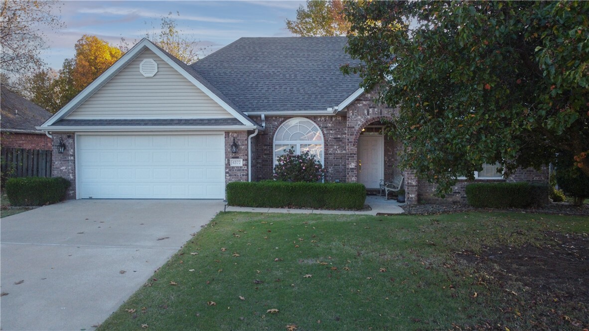 Property Photo:  4377 Ravenwood Lane  AR 72762 