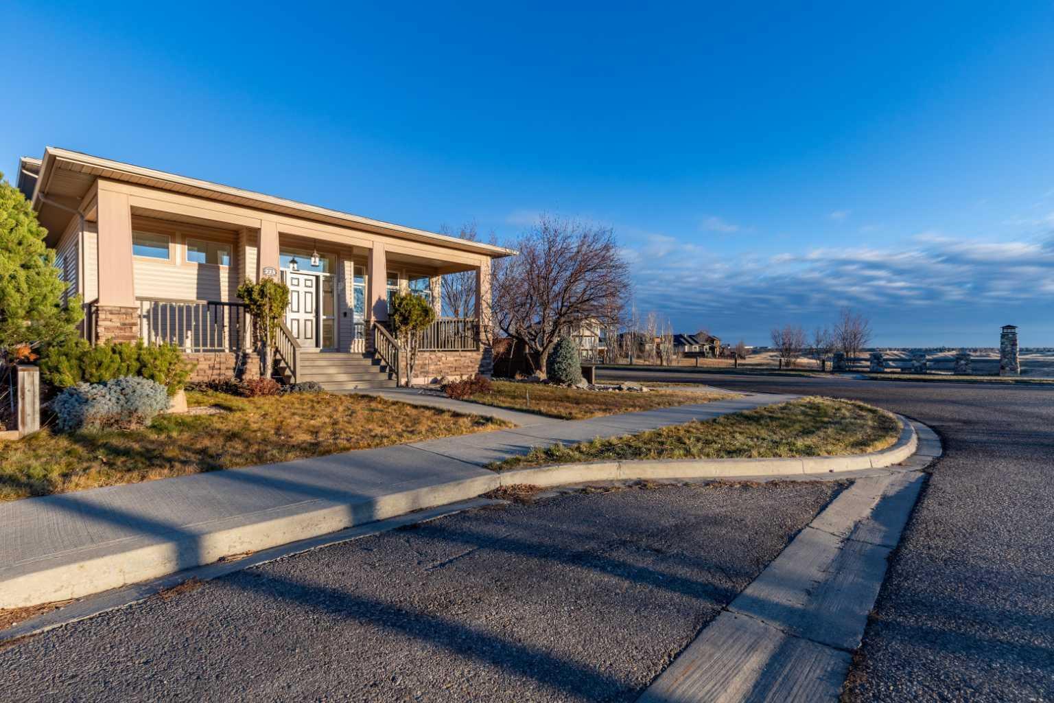 Property Photo: 223 Grand River Boulevard W AB T1K 8C5