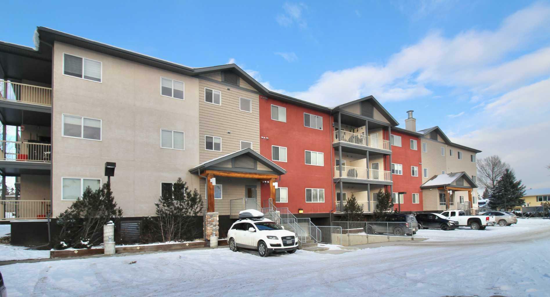 Property Photo:  109 Seabolt Drive 304  AB T7V 1K2 