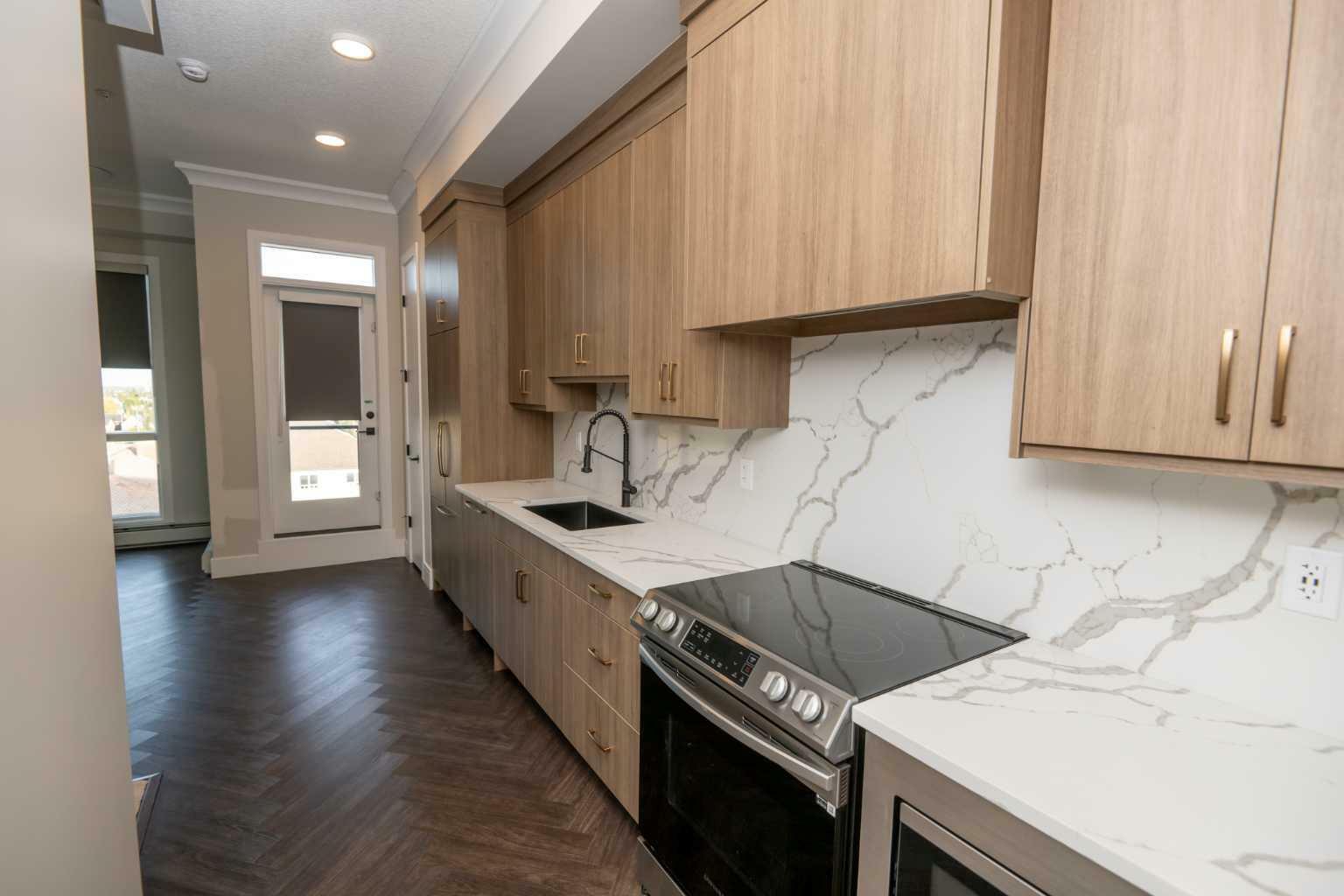 Property Photo:  370 Dieppe Drive SW 501  AB T3E 2L4 