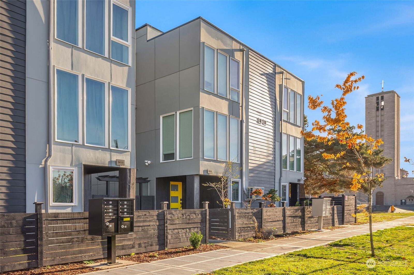 Property Photo:  9462  20th Avenue SW  WA 98106 