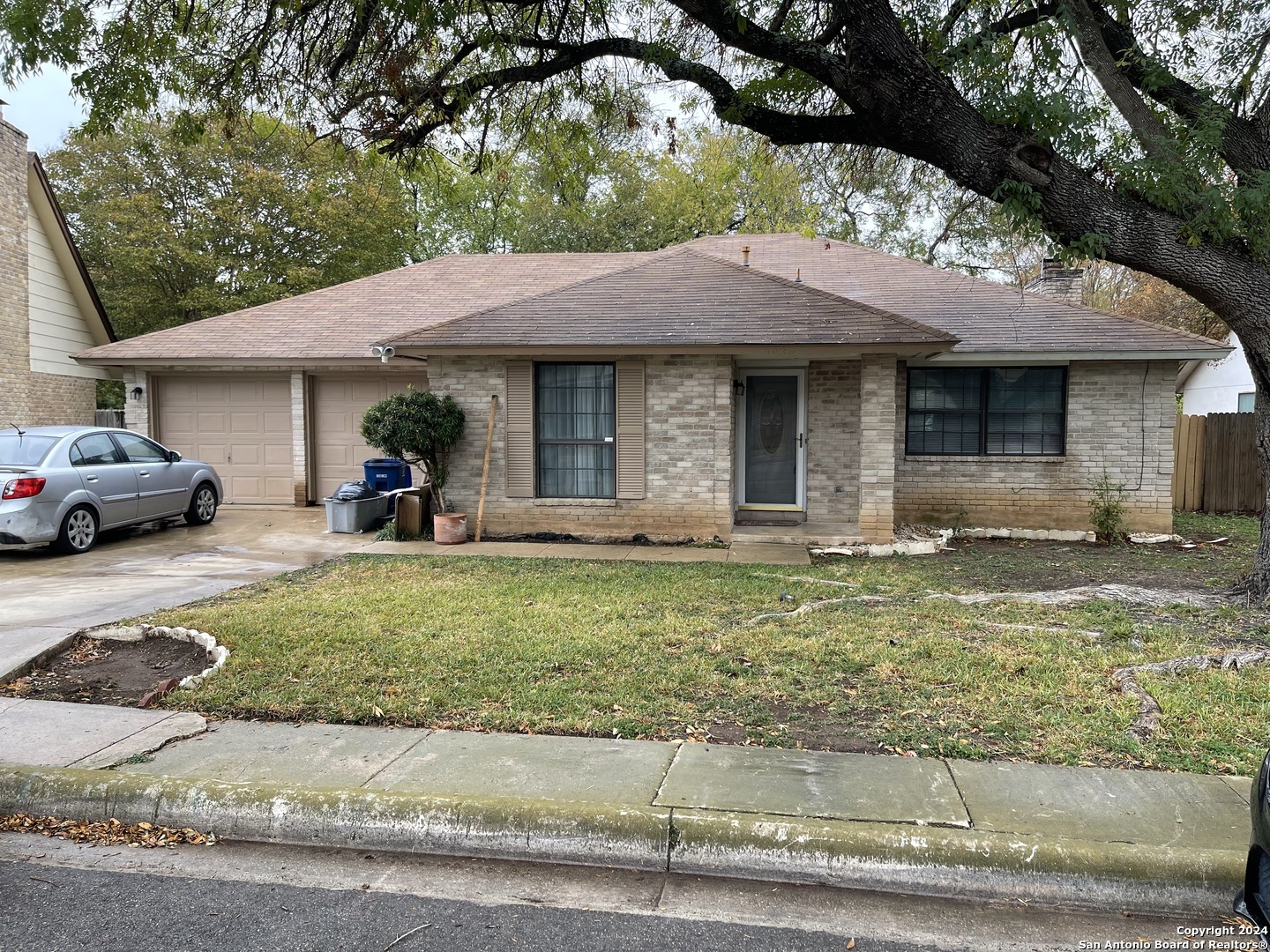 Property Photo:  6026 Royal Crk  TX 78239 