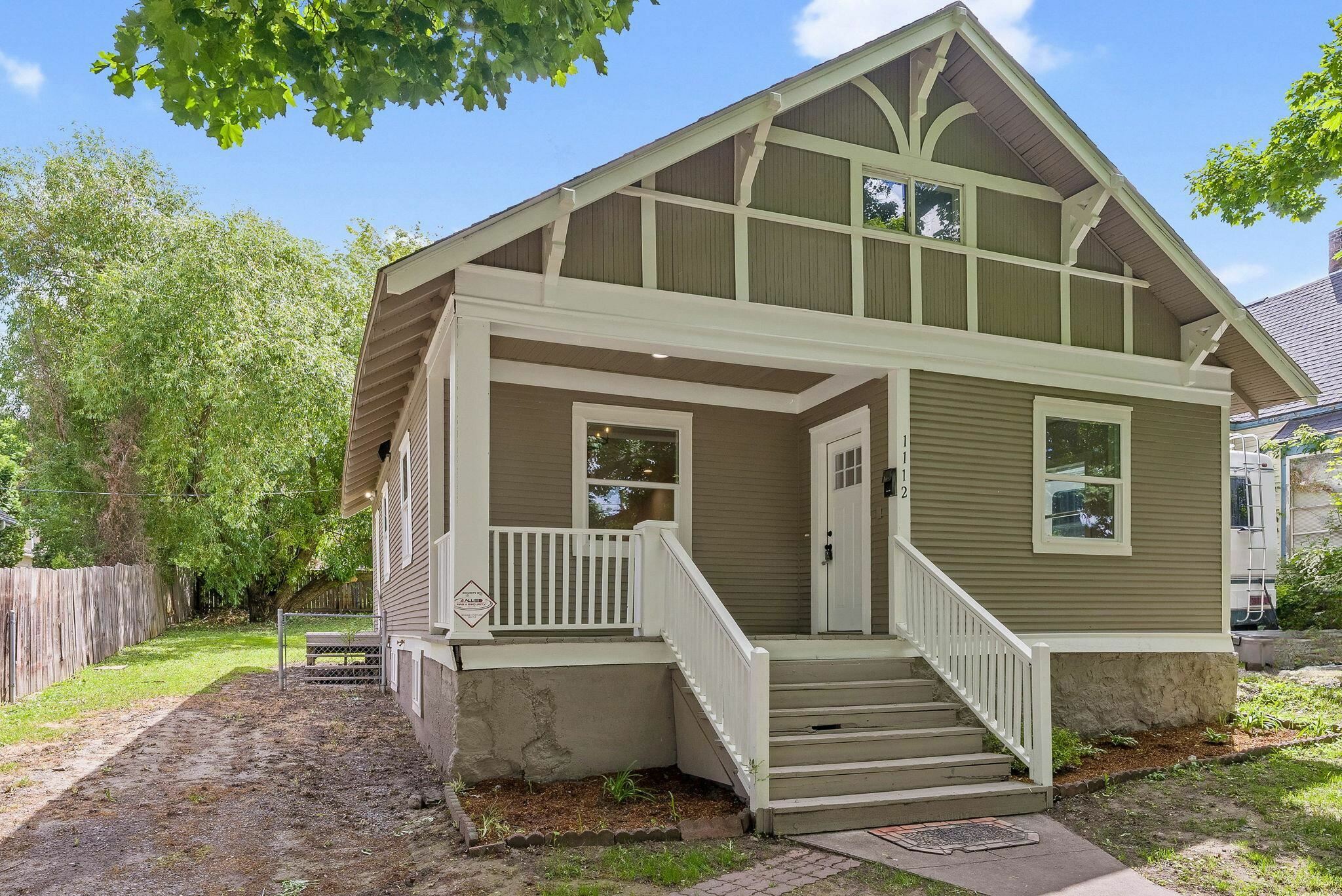 Property Photo:  1112 E 13th Ave  WA 99202 