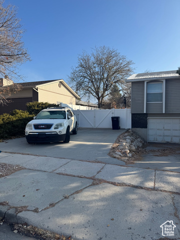 Property Photo:  10691 S Carrington St E  UT 84094 