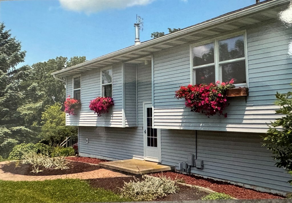 Property Photo:  46682 New London Eastern Rd  OH 44851 