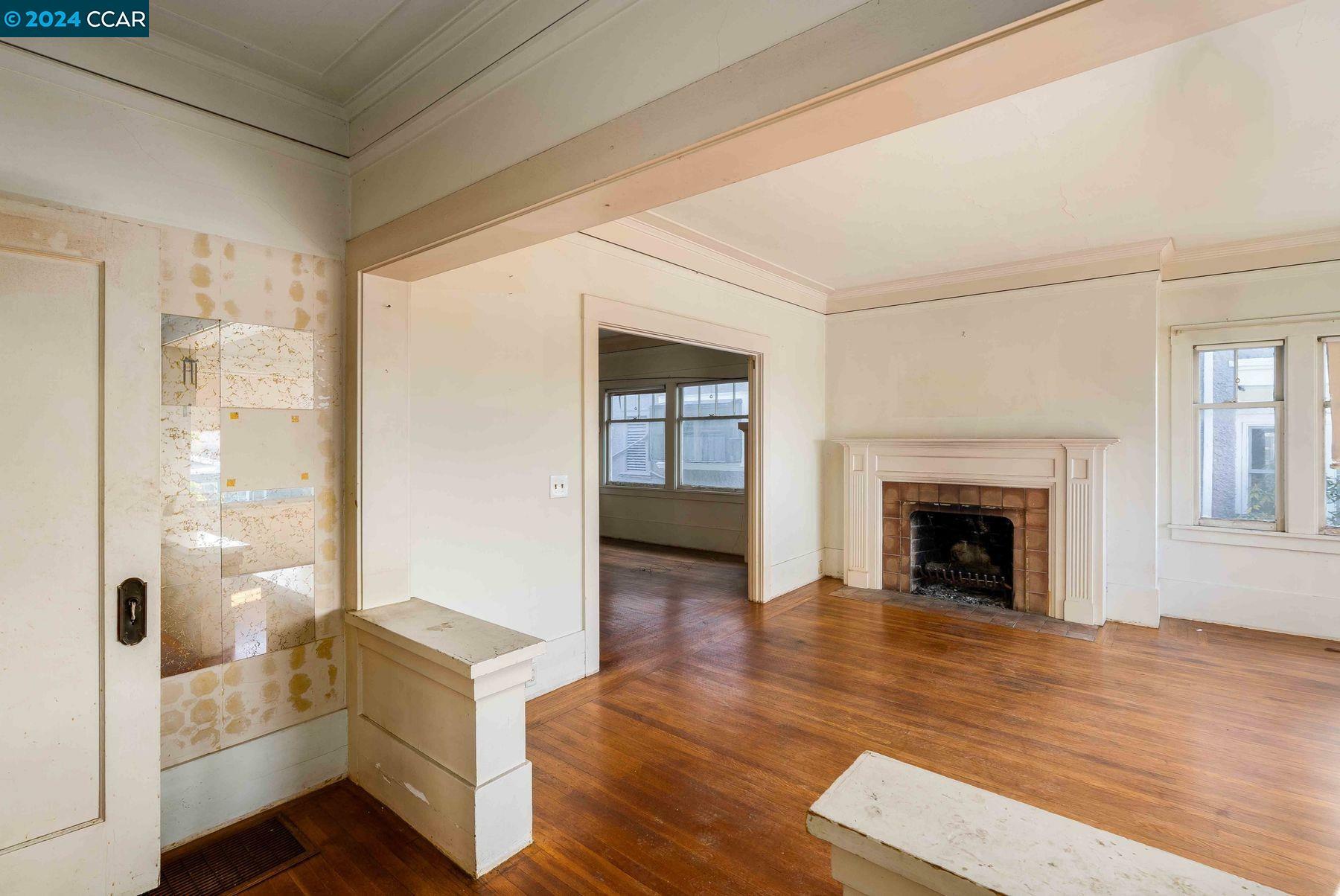 Property Photo:  3948 Glen Park Rd  CA 94602 