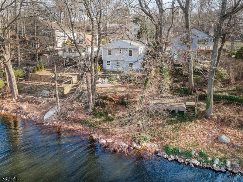 Property Photo:  18 Lakeside Trl  NJ 07405 