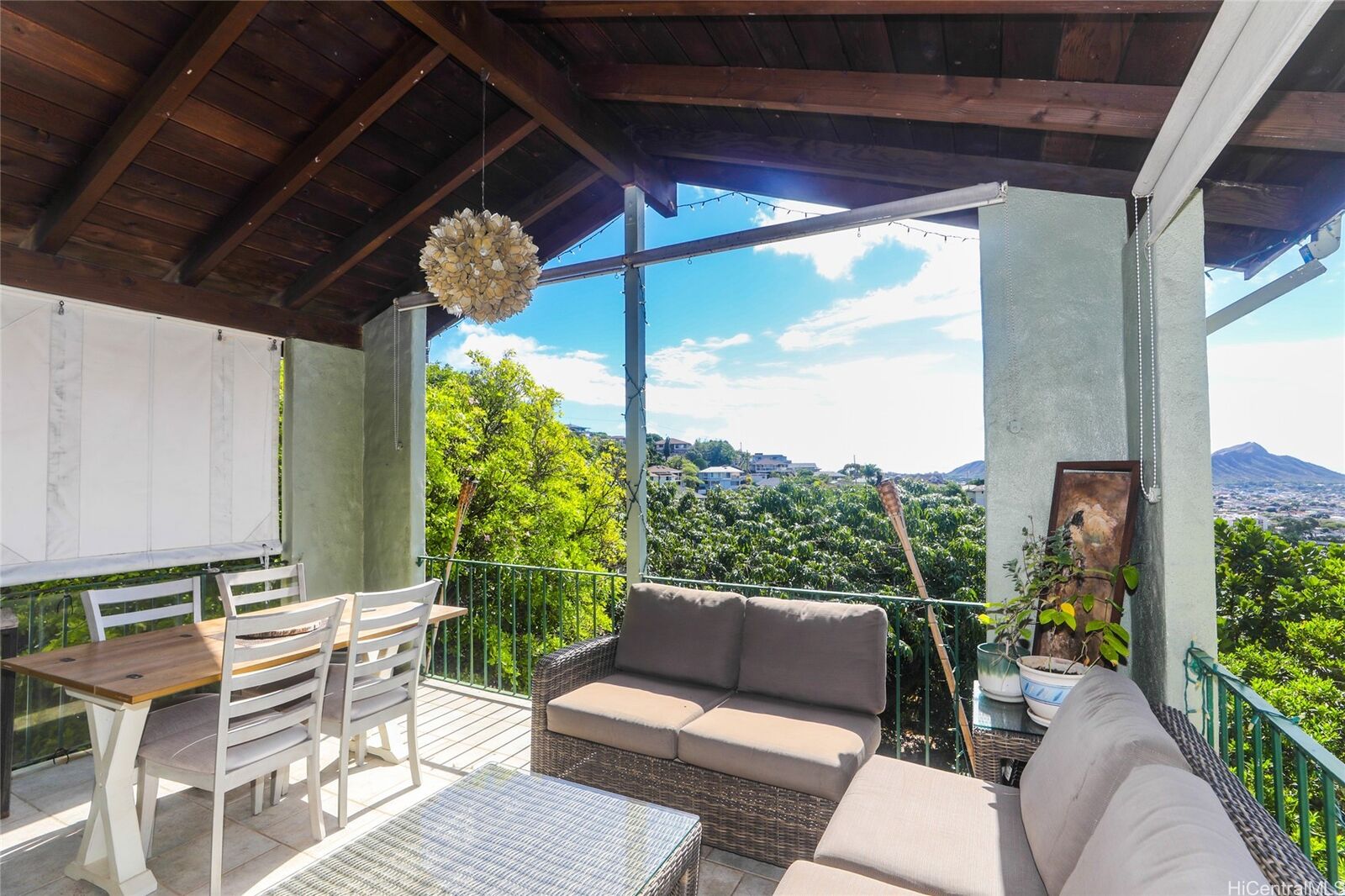 Property Photo: 1562 St Louis Drive HI 96816