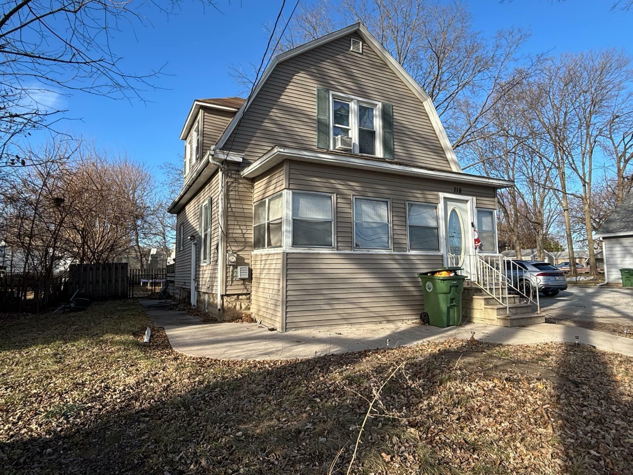 Property Photo:  718 W 11th Street  IA 50702 