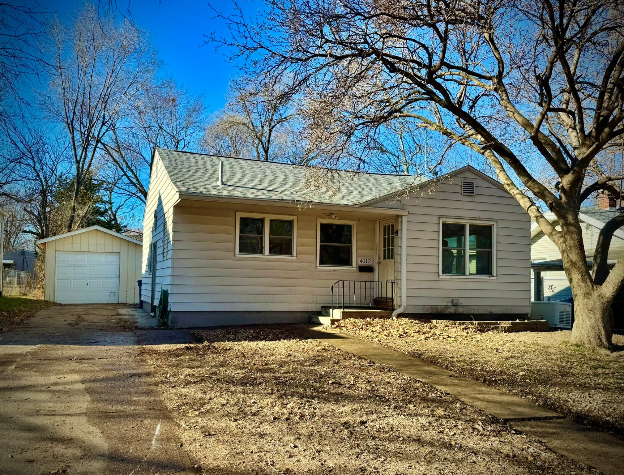 Property Photo:  4112 4th Street  IA 50313 