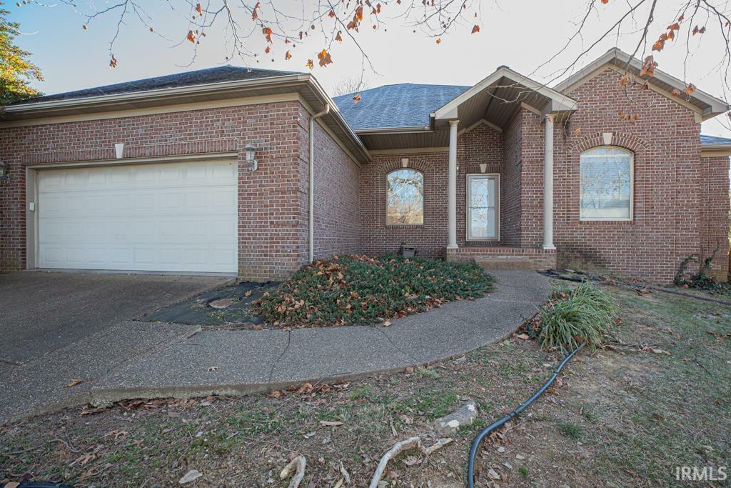 Property Photo:  6211 Laurel Ridge Drive  IN 47630 