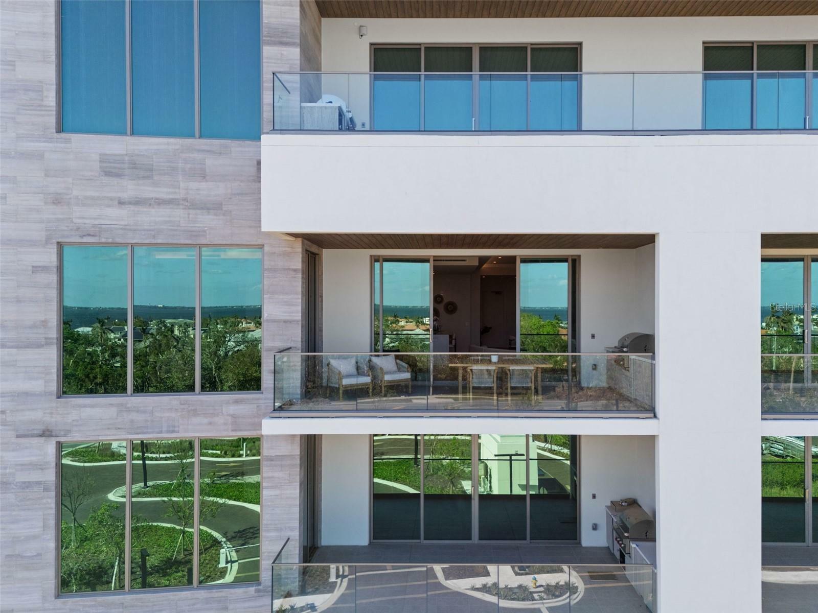 Property Photo: 1591 Gulf Of Mexico Drive 311 FL 34228