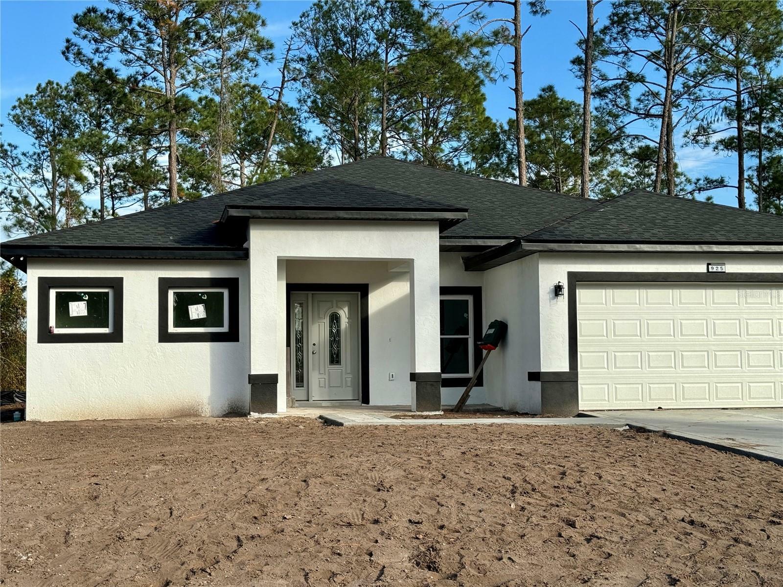 Property Photo:  925 11th Avenue  FL 32724 