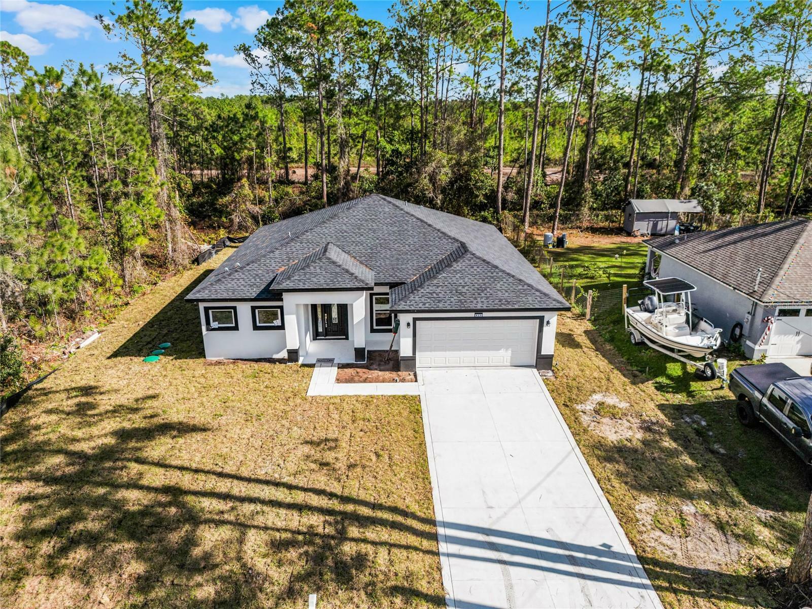 Property Photo:  925 11th Avenue  FL 32724 