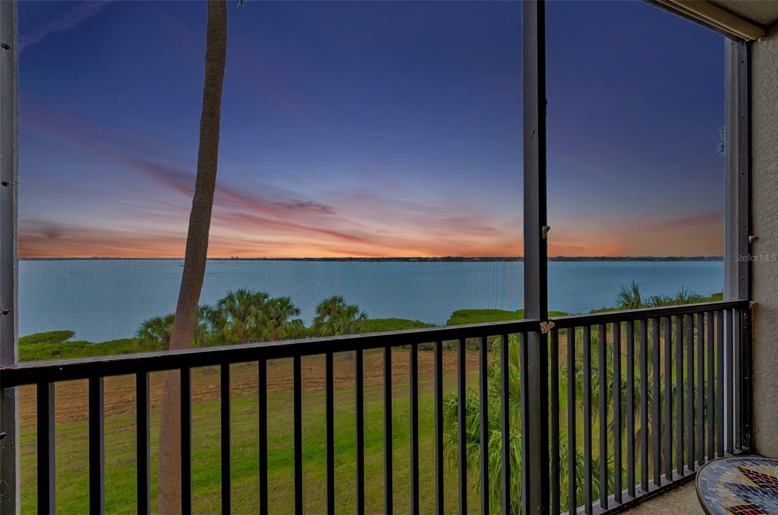 Property Photo:  910 Tidewater Shores Loop 304  FL 34208 