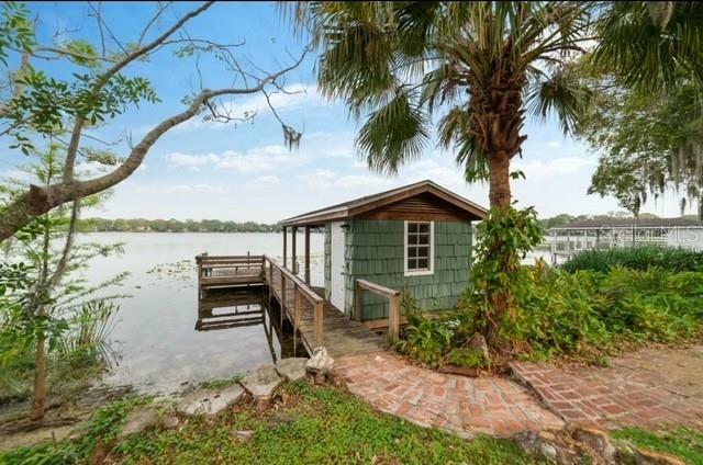 Property Photo:  425 Alberta Drive  FL 32789 