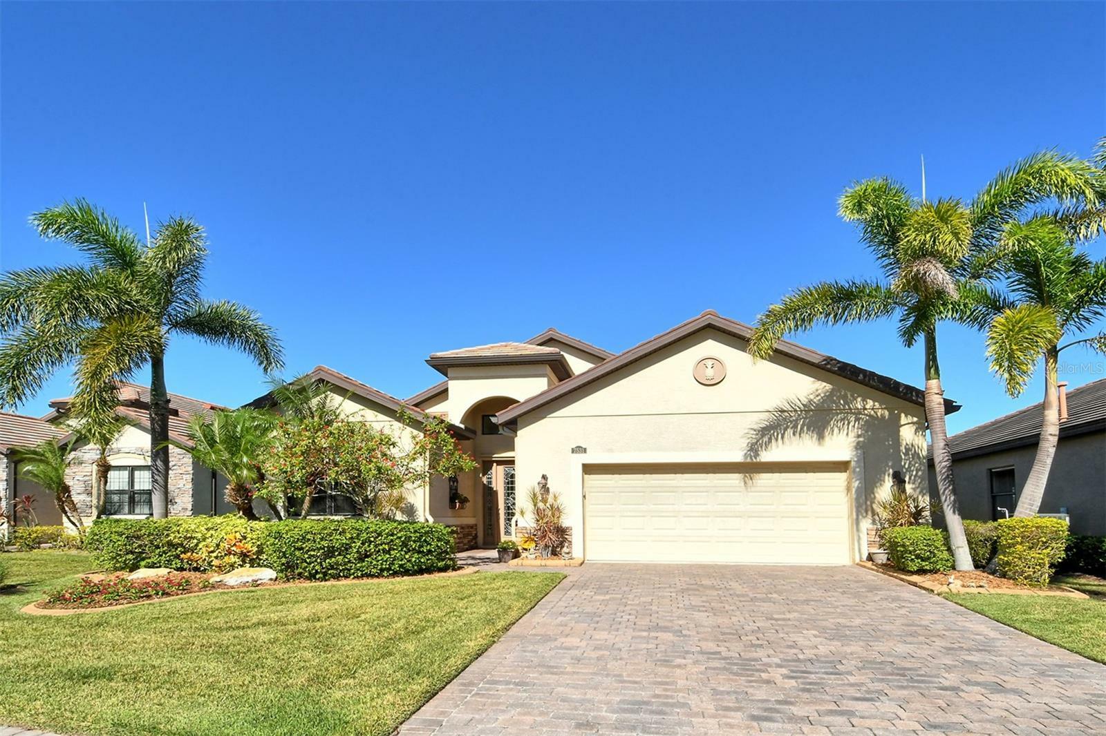 Property Photo:  7531 Rio Bella Place  FL 34201 