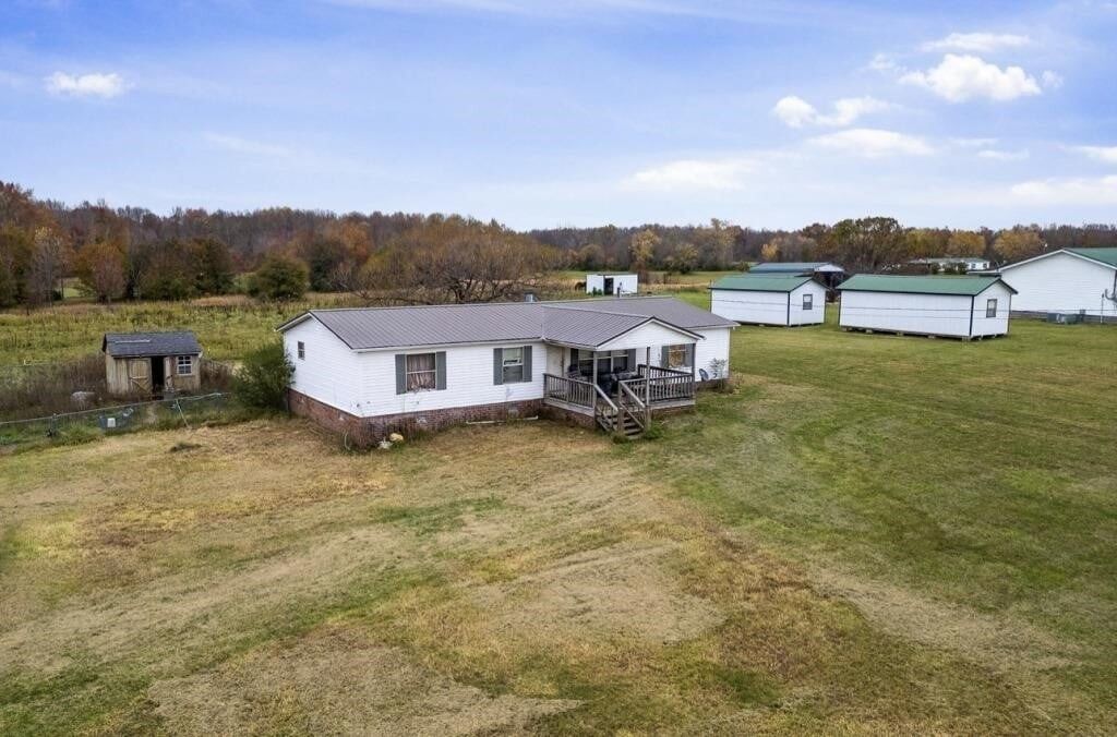 Property Photo: 285 Miller Ln TN 37166