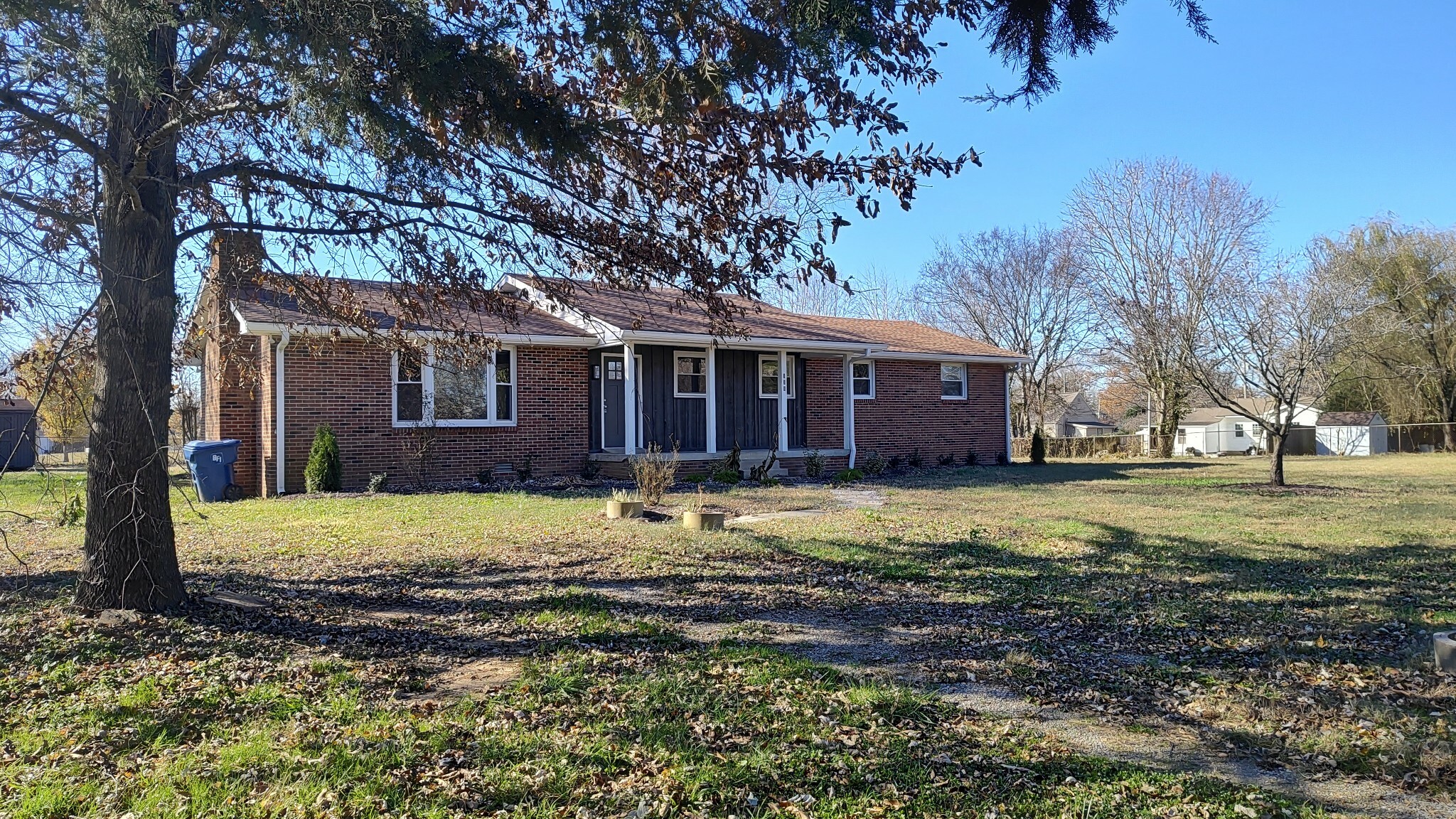 Property Photo:  114 Pitts Ave  TN 37138 