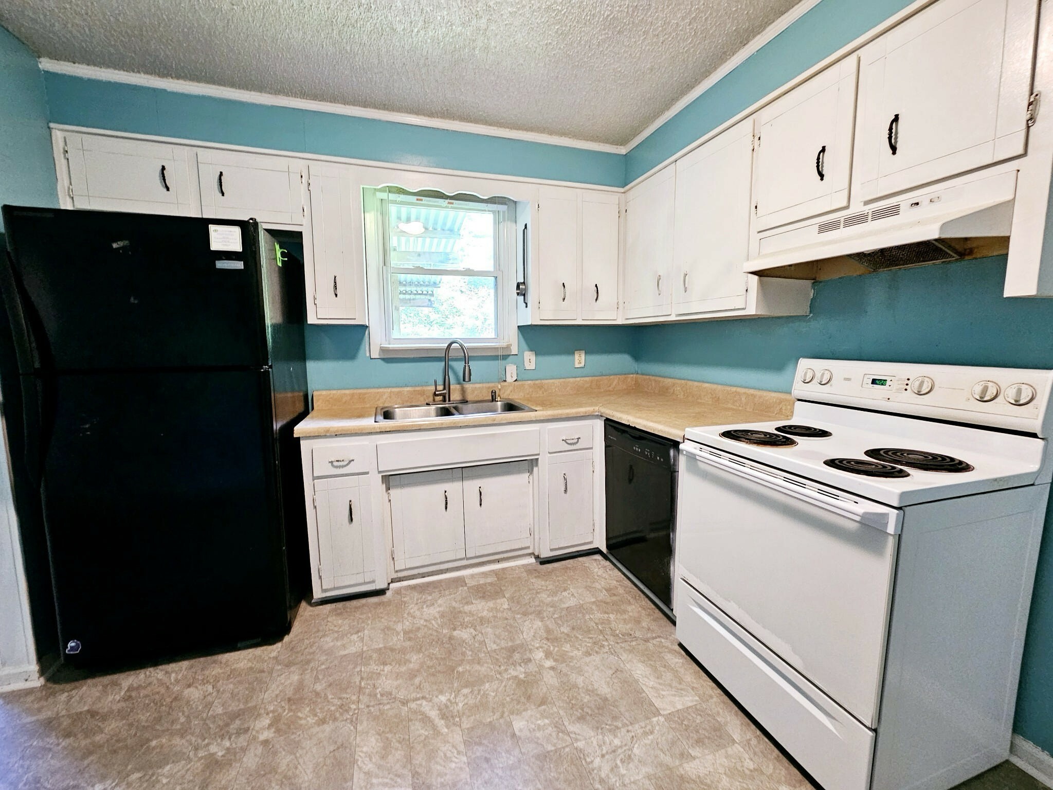 Property Photo:  612 Tuscarora Ct  TN 37013 