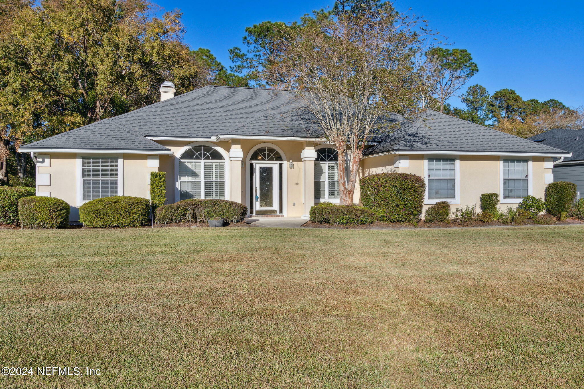 Property Photo:  1720 Muirfield Drive  FL 32043 