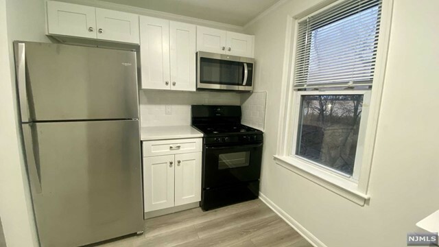 Property Photo:  250 Chase Avenue 2  NJ 07071 