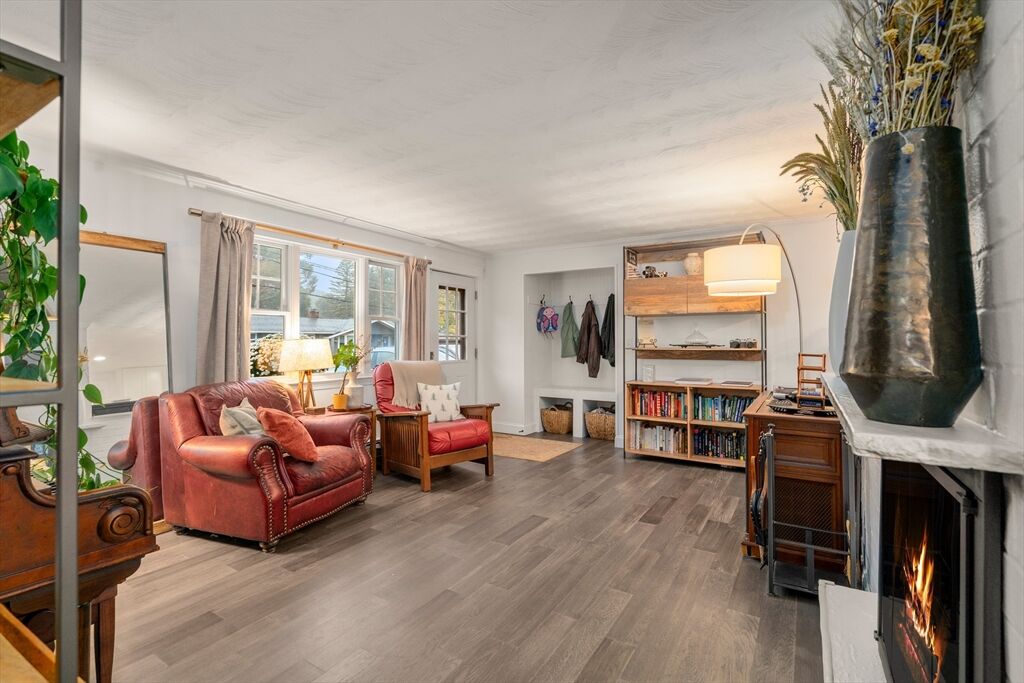 Property Photo:  62 Gregory Rd  MA 01701 