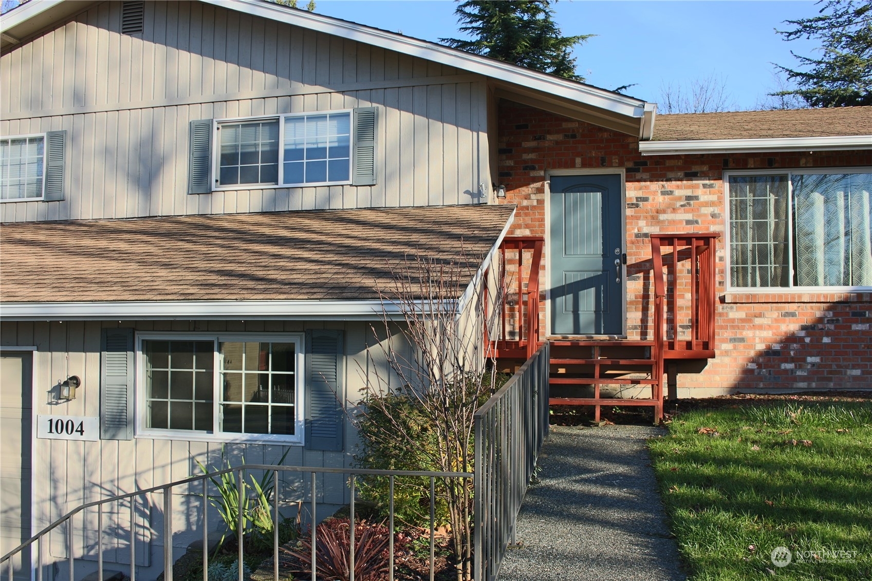 Property Photo:  1004 N Waugh Road  WA 98273 