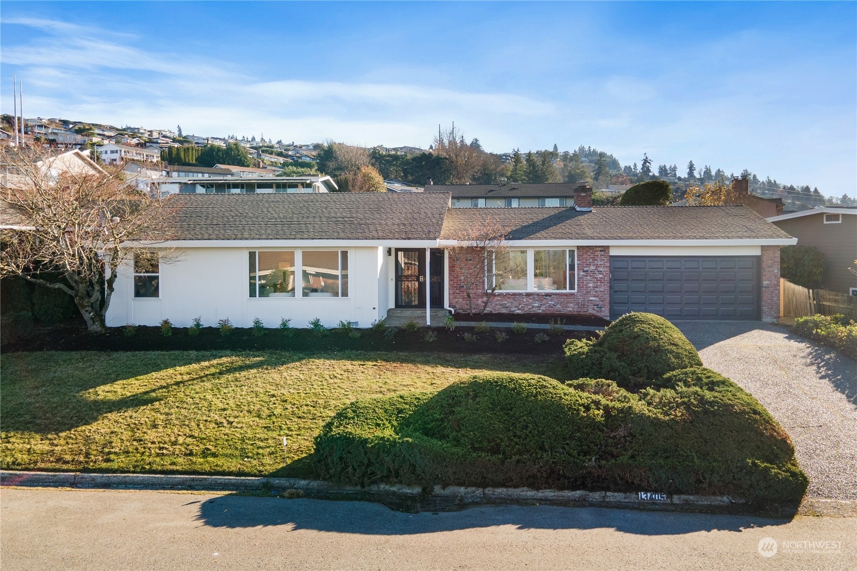 Property Photo:  13405 SE 43rd Street  WA 98006 