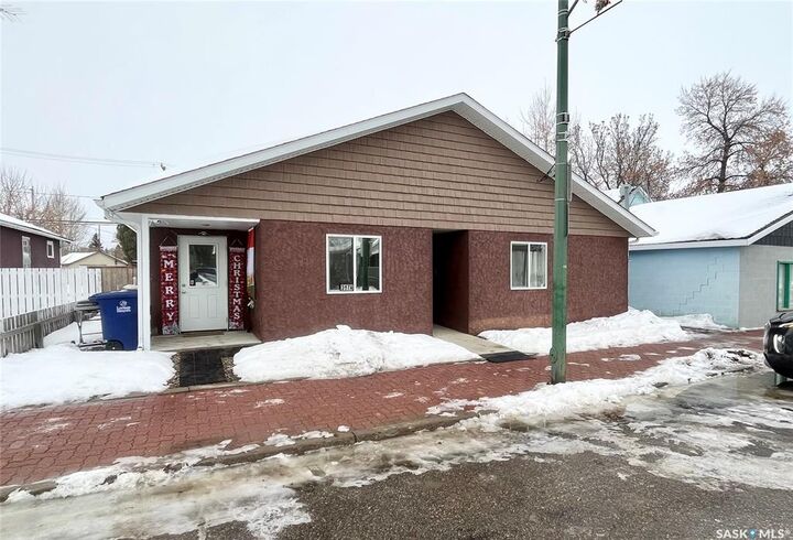 317 Main Street  Unity SK S0K 4L0 photo