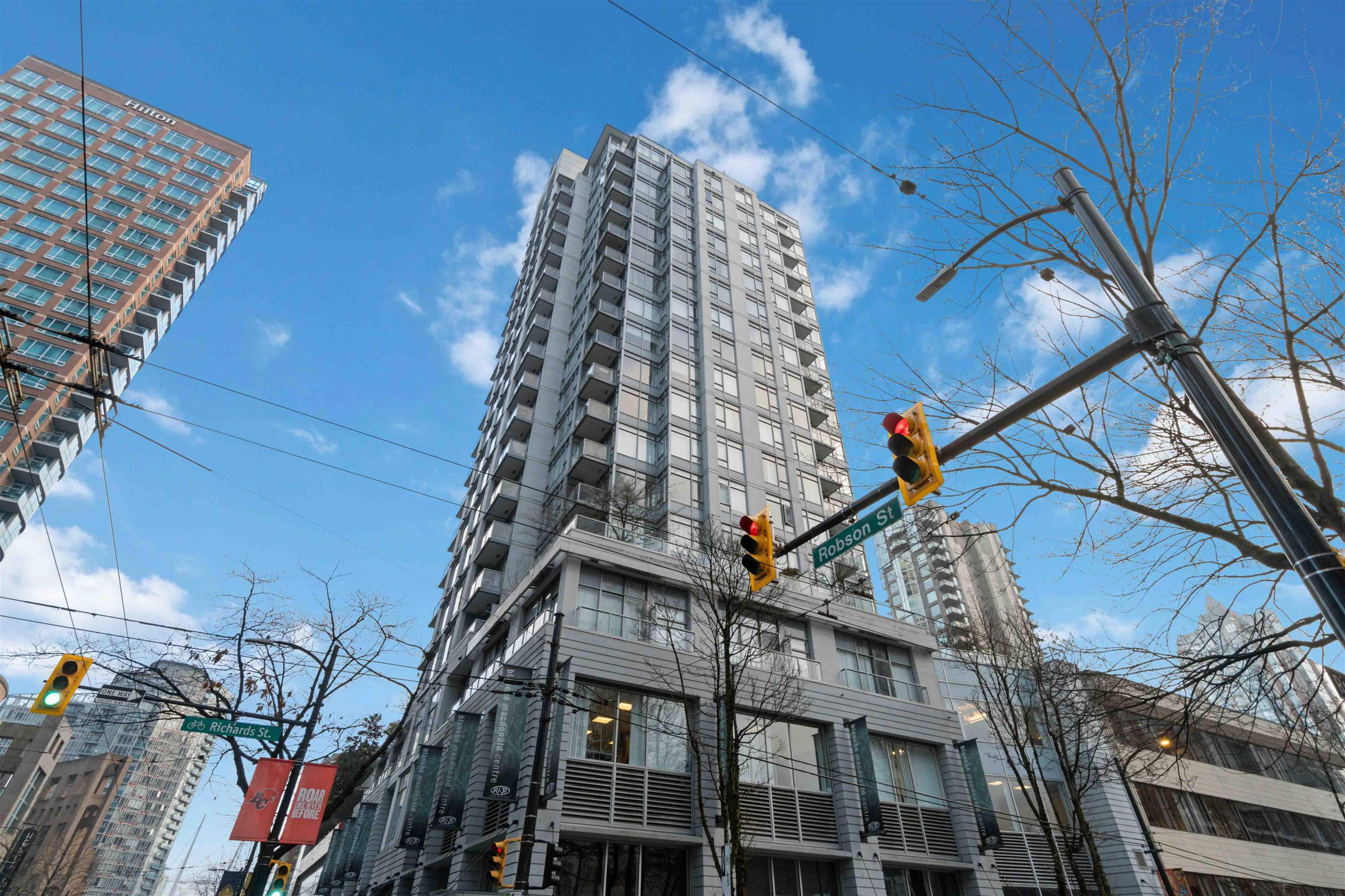 Property Photo:  480 Robson Street 807  BC V6B 1S1 