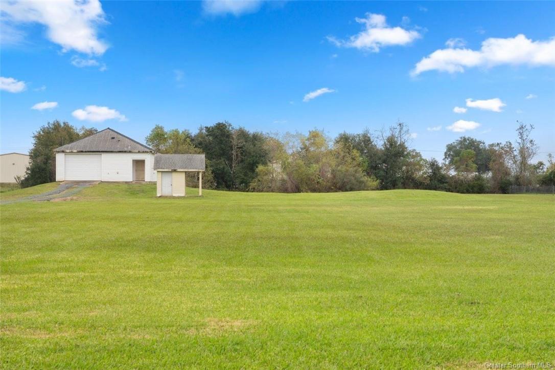 Property Photo: 7803 Gossett Road LA 70605