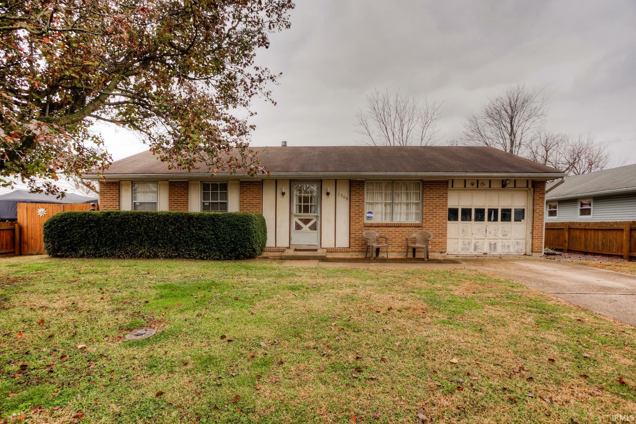 Property Photo:  1908 Newton Avenue  IN 47715 