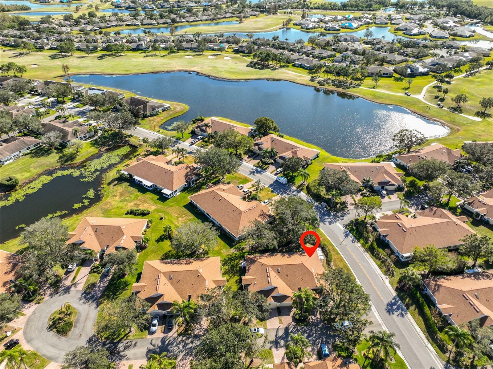 Property Photo:  2324 New Orchard Court  FL 33573 