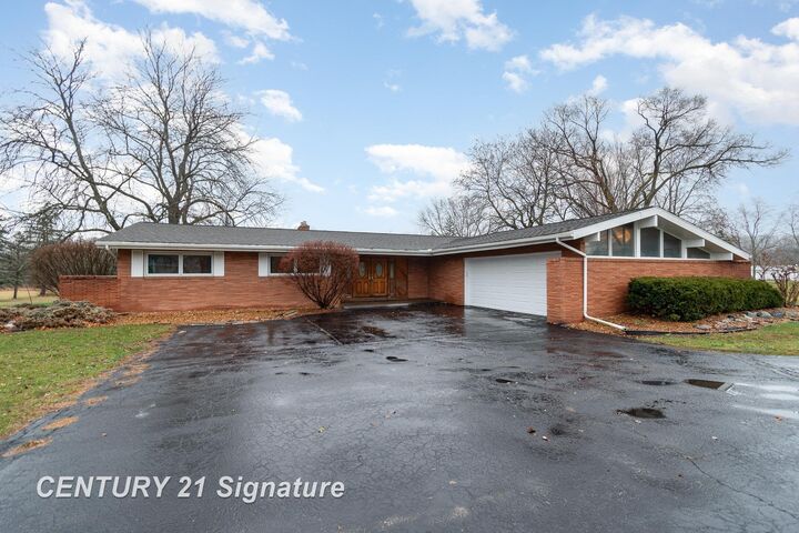 5380 N River Road  Freeland MI 48623 photo