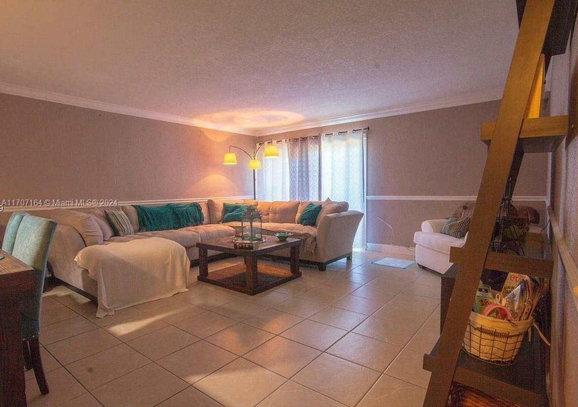 Property Photo:  9453 SW 76th St S7  FL 33173 