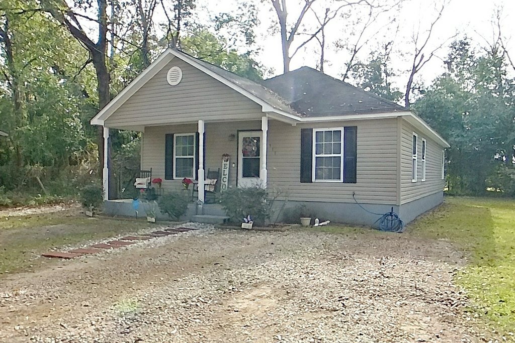 Property Photo:  511 McKinley St  GA 31792 