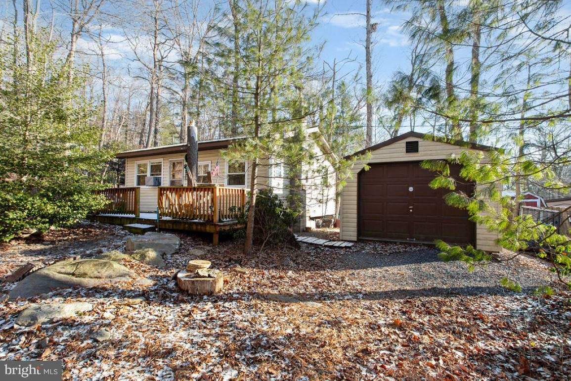 Property Photo:  85 Maple Lane  PA 17353 