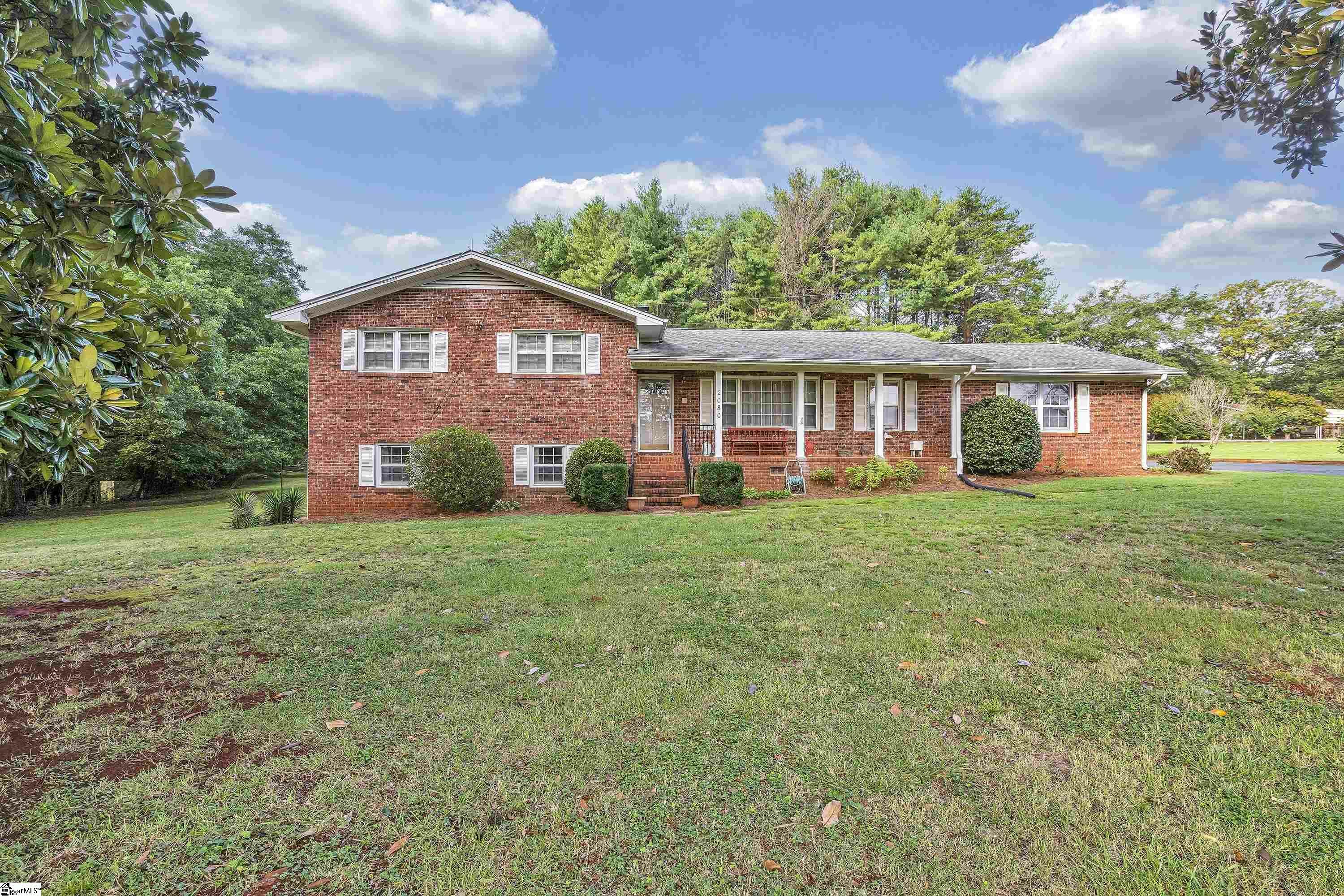 Property Photo:  2080 John Dodd Road  SC 29365 