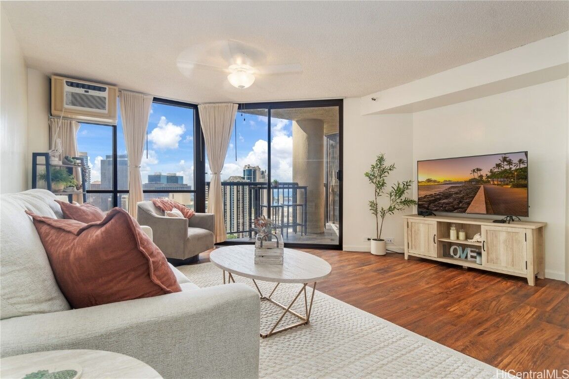 Property Photo: 60 N Beretania Street 2709 HI 96817